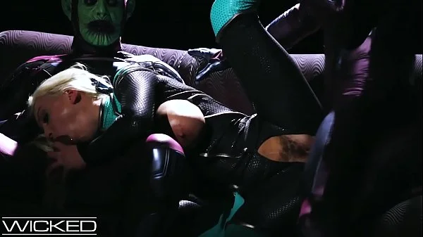 Wicked - Captain Marvel Fucked By 2 Skrulls