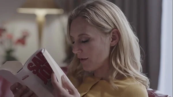 Mona Wales Gets Turned On By Her Stepson