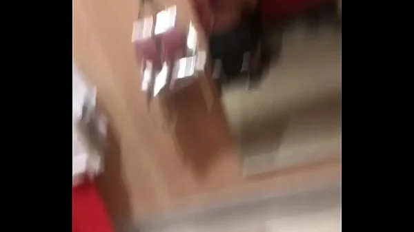 Dressing room throat