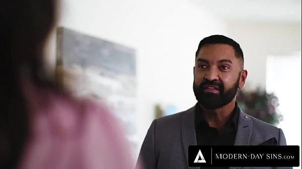 MODERN-DAY SINS - Curvy Secretary Sophia Burns' HOT MMF THREESOME With Bisexual BF & Boss!