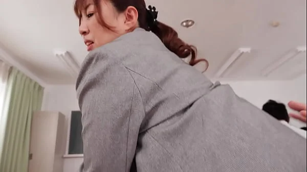 声が出せない絶頂授業で10倍濡れる人妻教師　磐井玲子