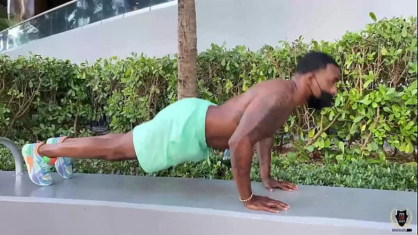 Rome Major Drills Hot Ass Hollywood's Pussy After Working Out!