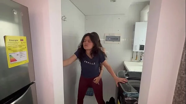 Mi novia me descubre siendo infiel en una llamada caliente mientras la tenemos en la habitación de invitados