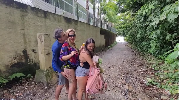 Mata atlântica perfeito pra fazer orgia na praia com os 27 cm do Big Macky