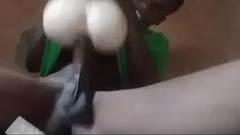 Man fuck homemade cuhbby big ass wen his girlfriend is not at home 1