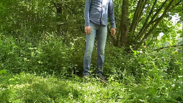 Sexy fat MILF takes off her panties and pisses duet with a stranger