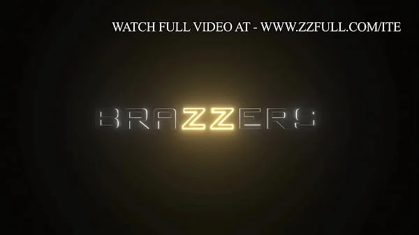 Best of ZZ - Angela White.Phoenix Marie, Angela White, Kagney Linn Karter, Nicolette Shea / Brazzers / stream full from www.zzfull.com/ite