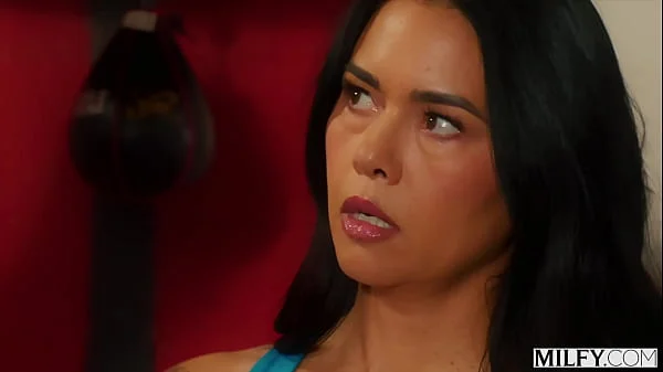 MILFY Fit mom Dana gets fucked in her tight ass at the gym