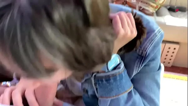 Spontaneous blowjob in Rolls-Royce ended with a huge mouth cumshot