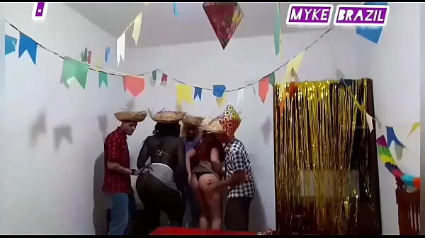 Orgia na festa de arraial de São João 2024 com fernanda chocolate e nicole romanoff e jeseph britadeira e o vagabundo é myke brazil completo no sheer
