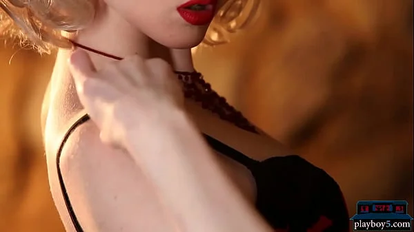 Sexy MILF blonde Carissa White hot posing in lingerie