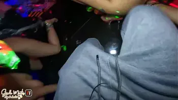 mi novio nos hace sexo en vivo enfrente de todos en el establo de mexicali