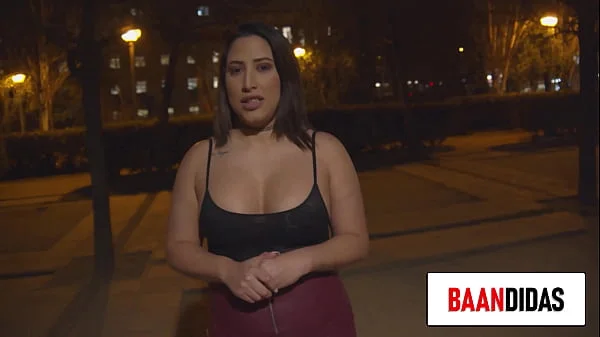 venezolana puta con tremendo culo acepta follar en una entrevista hot