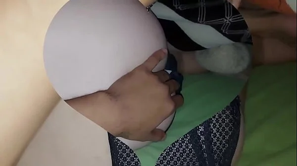 Follo a escondidas con mi hijastra Teen apenas legal, no debemos hacer ruidos o nos descubren - Me gusta que mi padrastro se meta a mi recámara cuando todos descansan, Padrastro e hijastra 18yo