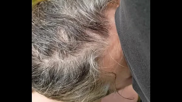 Esclave F soumission dans une ferme