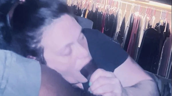 Monster gumjob gets a monster cumshot