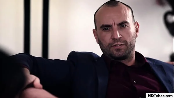 Sick Boss Fucks The Vulnerable Maid Arayana Amatista