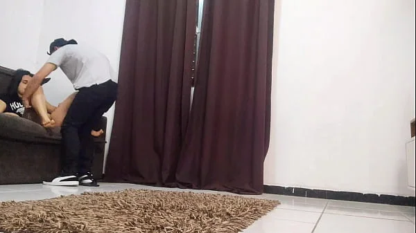 quero sexo com este técnico, fiquei de vestido sem calcinha, tomara que ele me foda