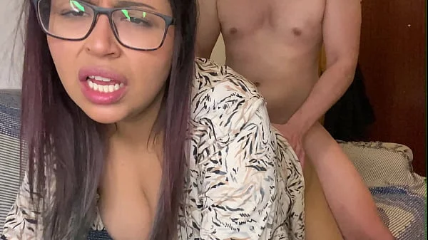 MY STEPMOM WAS CLEANING THE HOUSE AND I FUCKED HER BY SURPRISE!