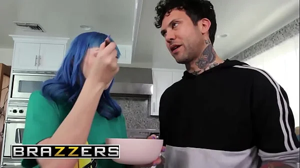 Jewelz Blu Flirts With Her Brother's Friend Small Hands Then Lets Him Fuck Her In The Room - Brazzers