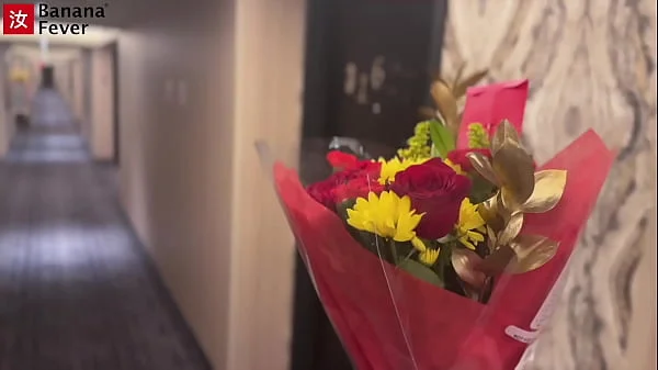 Hot Korean ABG Elle Lee Gets Her Lunar New Year Present from Her Chinese Fan