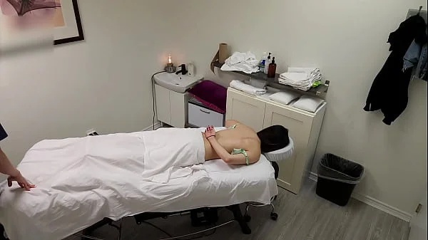 A gorgeous Japanese waitress who was like no, no, no, I have a boyfriend when her massage therapist was about to fuck her pussy, but she finished her massage with a big smile on her face