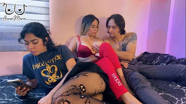 Follandome al novio de mi mejor amiga cuando ella se distrae