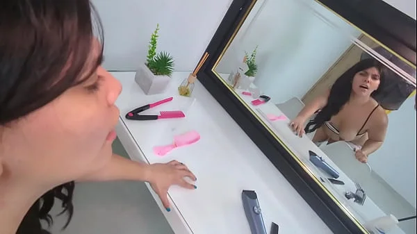 hot ass wife of my best friend made a mistake and had to fuck me