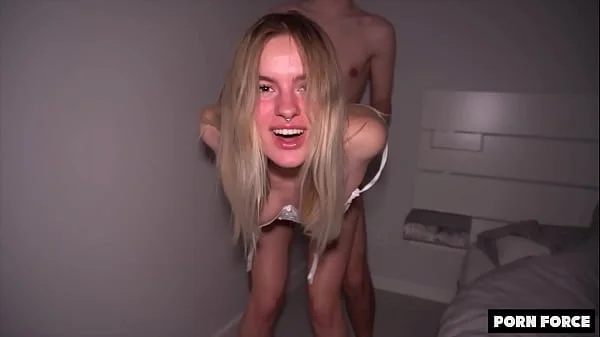 SUBMISSIVE TEEN AND FUCKED - She Likes It Kinky