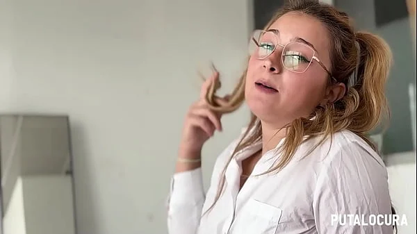 PutaLocura - Un caliente creampie para la zorra estudiante Lucía Gold