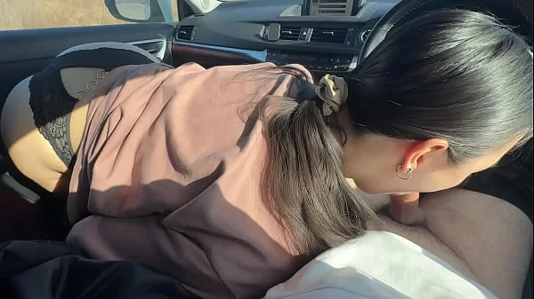fucked a friend who has a boyfriend in the car