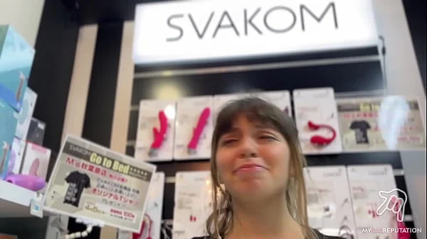 Exploring Tokyo's Crazy Sex Shops!   Toy tryout!!