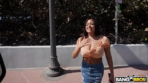 Megan the Influencer