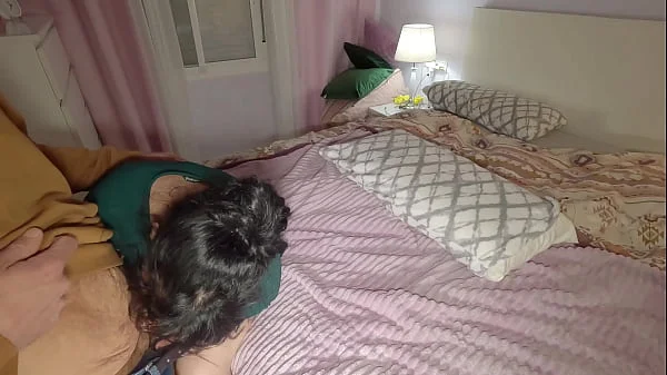 I fuck my stepmom in missionary, she wants an internal cumshot in her big pussy