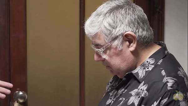 I send my husband to the bank to suck the pizza delivery guy's dick