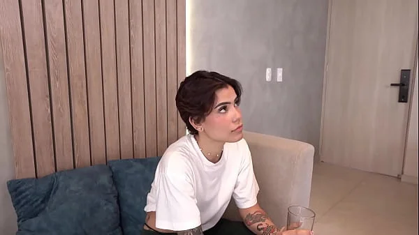 Delivery girls who suck your dick are rated 5 stars for good service