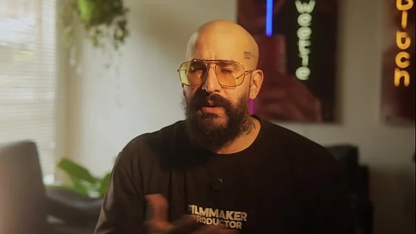 Curvy MILF Seduces Her Brother-in-Law in a Secret Bedroom fuck