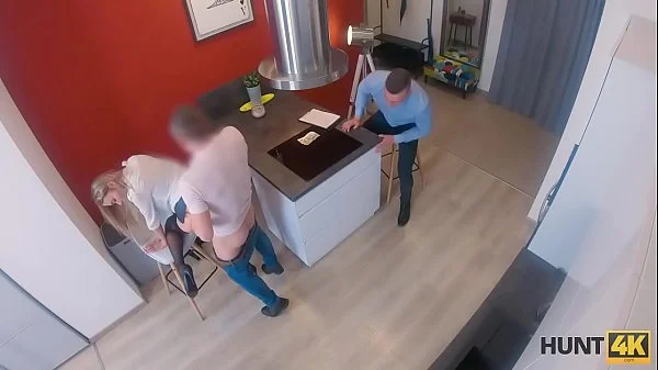HUNT4K. Man gets a chance to live in cool apartment and fuck a pussy