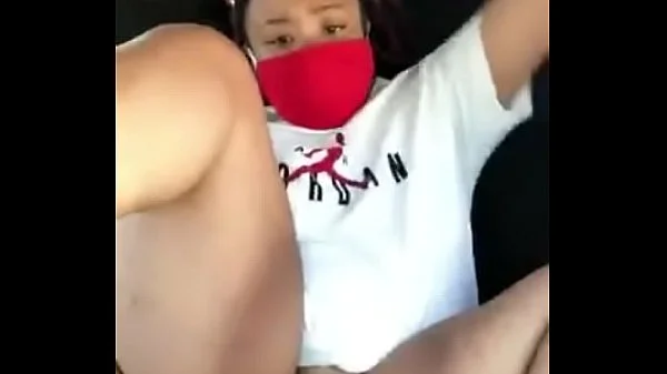 Mzansi girl masturbates in a car