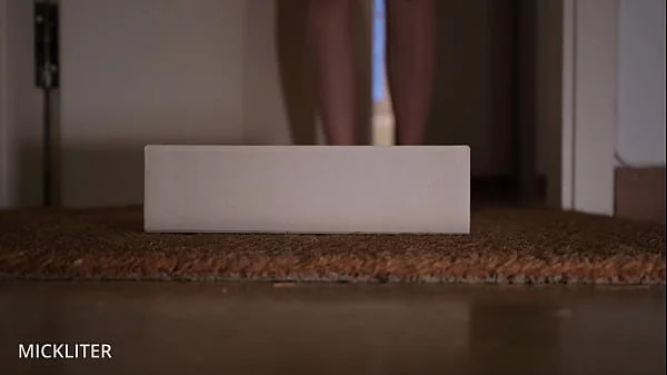 She cum in the 10th minute.