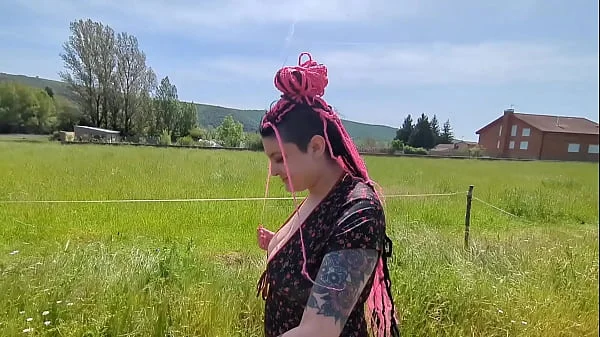 Me Follo a una DESCONOCIDA en el CAMPO