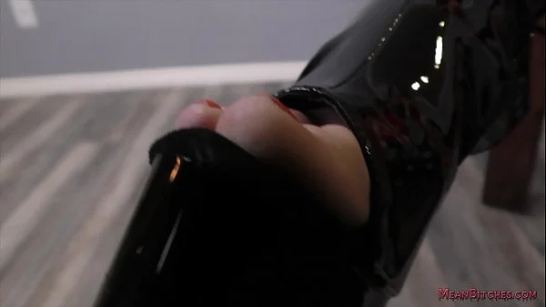 Mistress Siri Makes Her Slave Kiss Her Ass & Feet