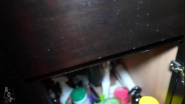 Neighborhood Plumber Fucks Married Women After She Calls For His Great Service