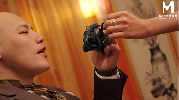 ModelMedia Asia - Chinese style massage parlor - A long-legged beauty in cheongsam footjob