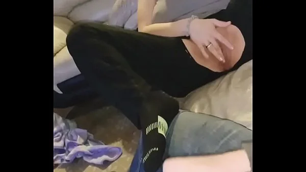 Watch this couple masterbate together. Two ejactulations.