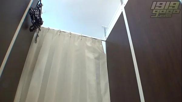 Model strips off Bikini