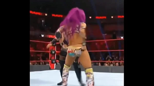 Sasha Banks wardrobe malfunction.