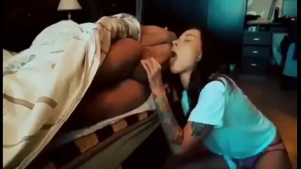 h. regala una mamada d.