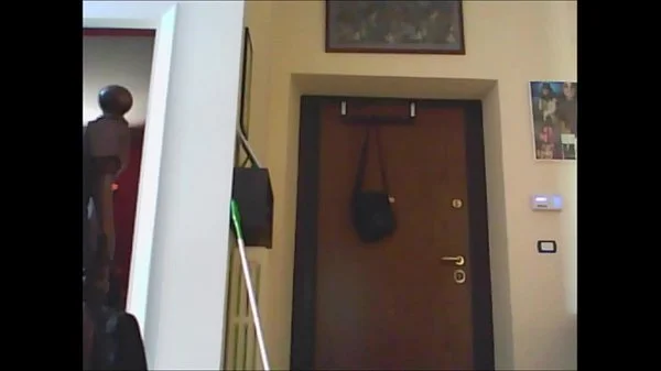 what a naughty housewife! all naked and struggling with the vacuum cleaner