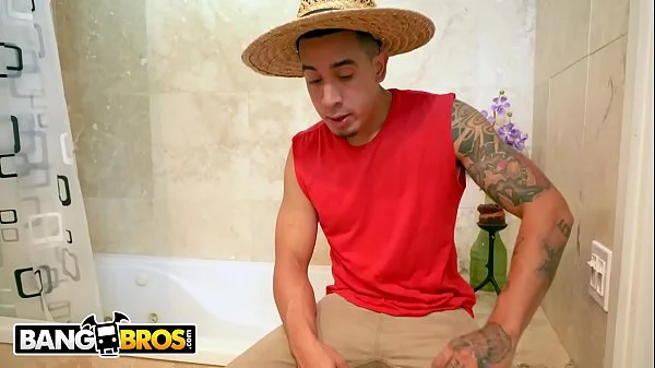 BANGBROS - Gardener Bruno Dickemz Fucks His Sexy Latin Client Valerie Kay